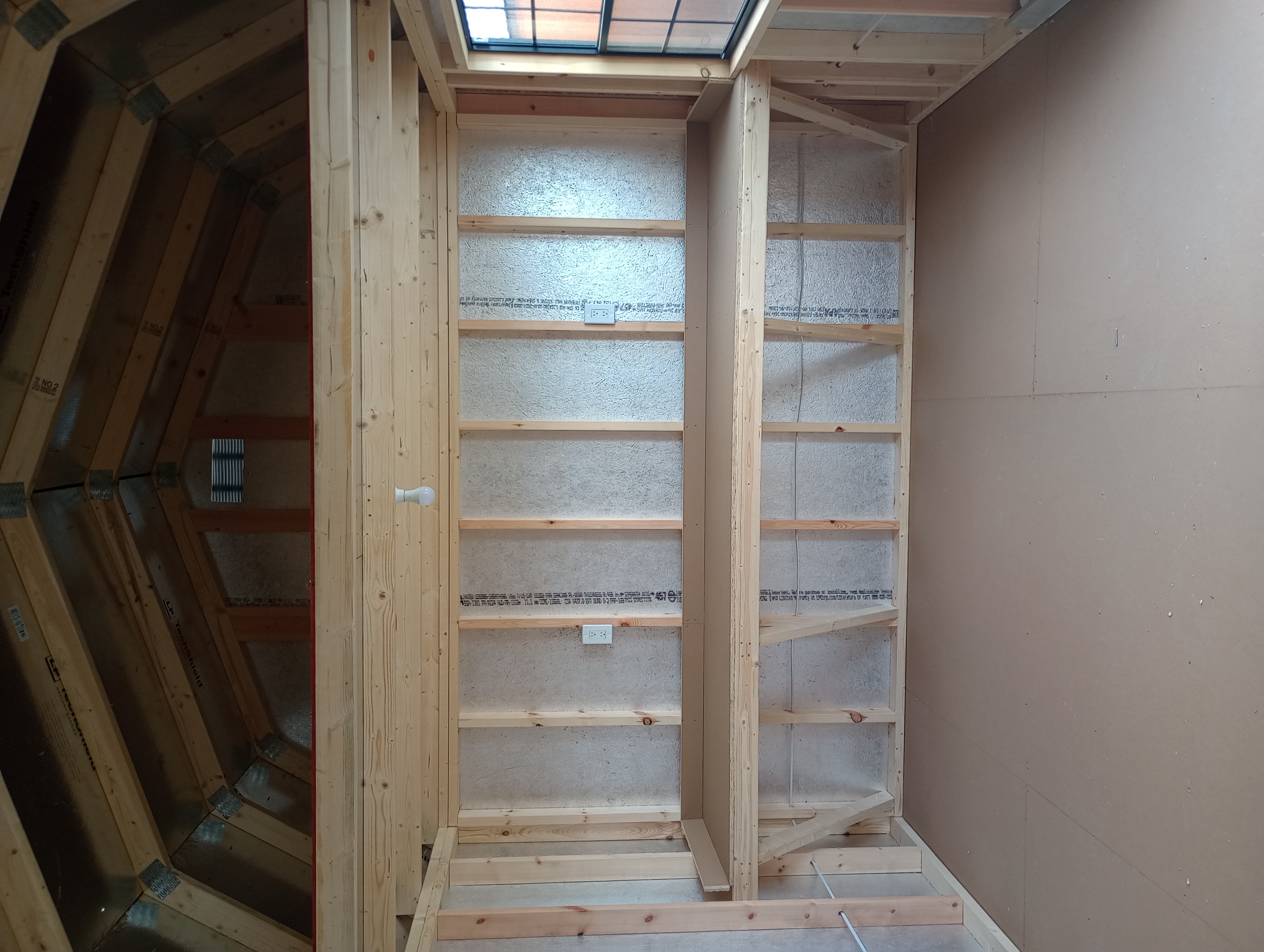 Thumbnail 3 for 10 x 20 Lofted Barn (Low Wall)