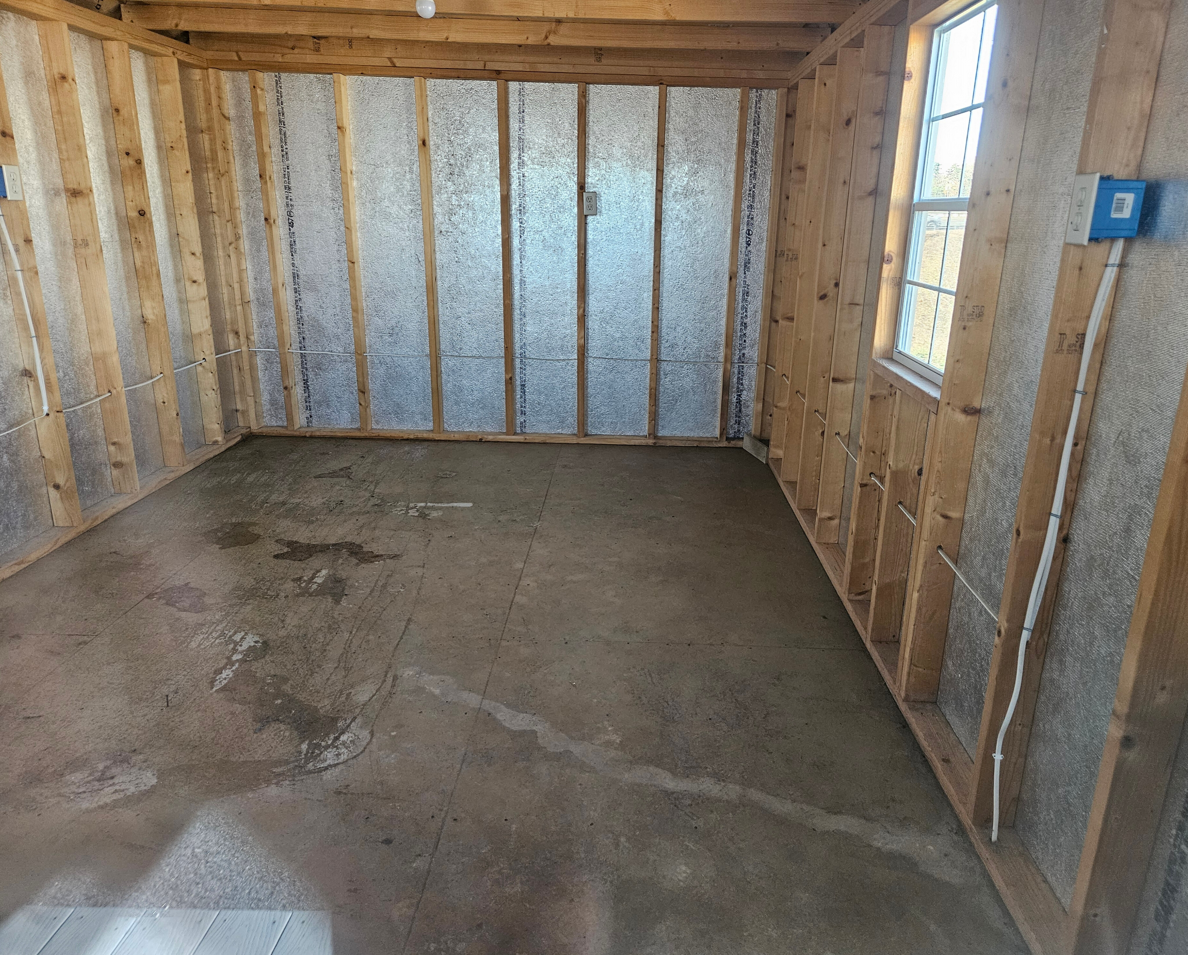 Thumbnail 3 for 10 x 20 Lofted Barn (Low Wall) Shed - Beckley, WV