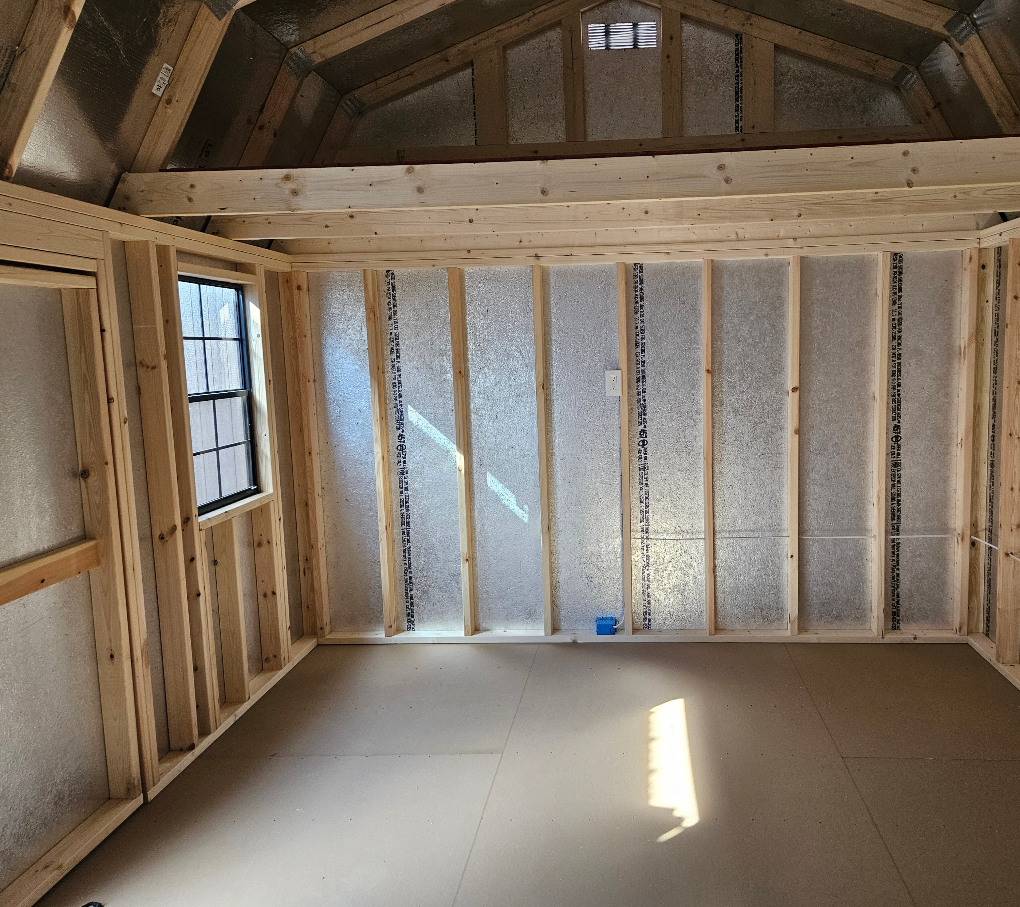 Thumbnail 3 for 12 x 16 Lofted Barn (Low Wall)