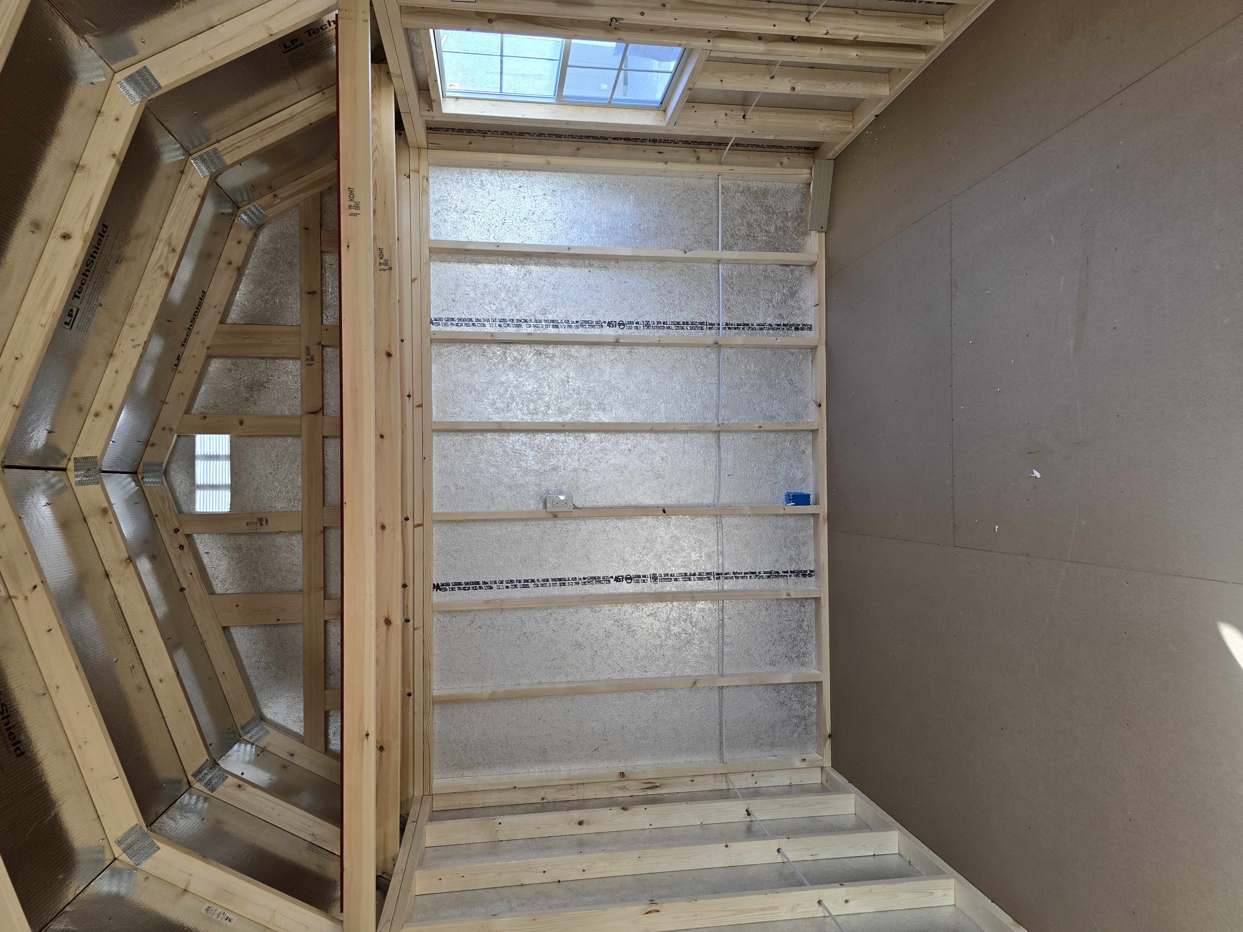 Thumbnail 3 for 10 x 16 Lofted Barn (Low Wall)