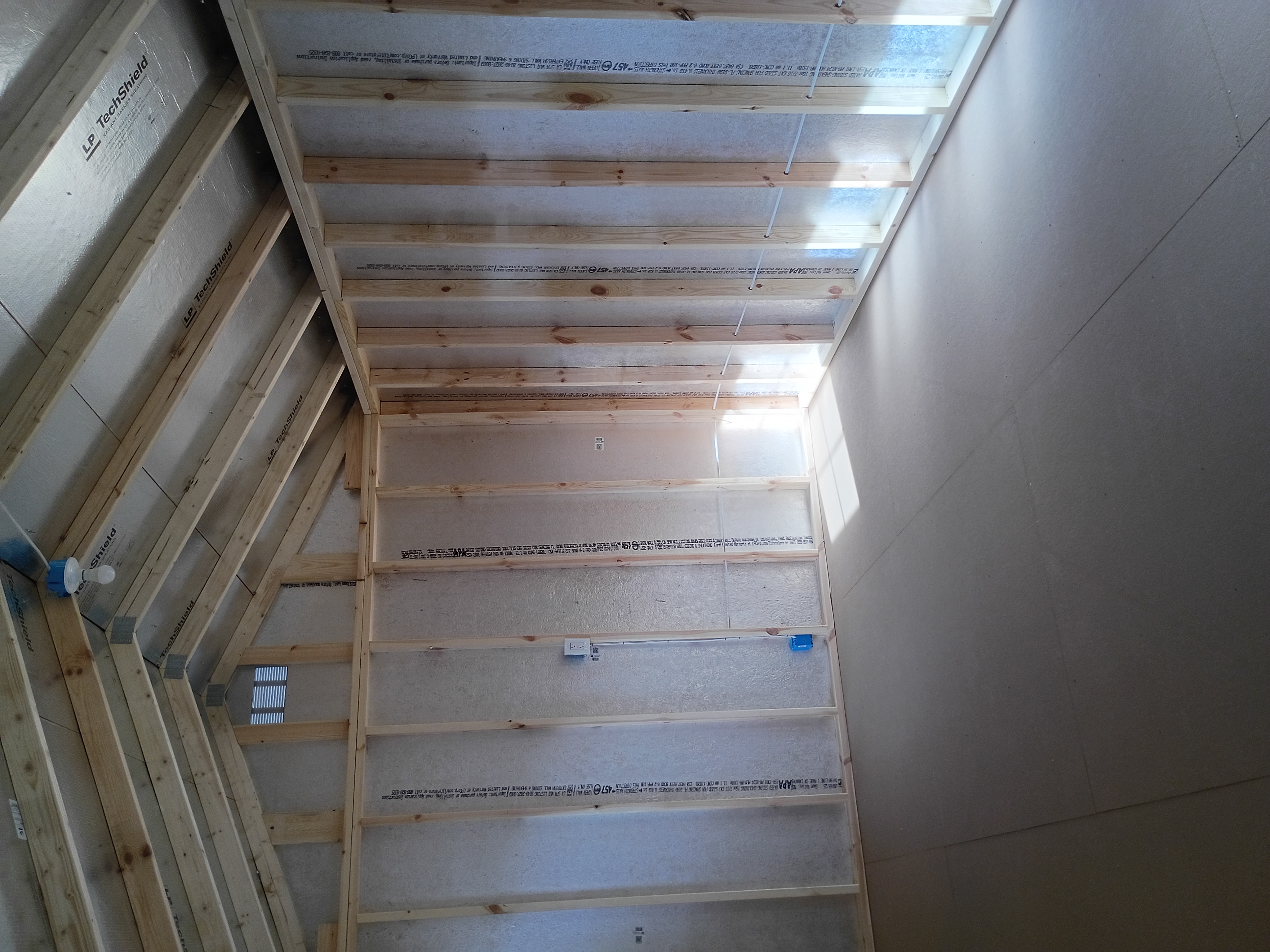 Thumbnail 3 for 10 x 20 A Frame (High Wall)
