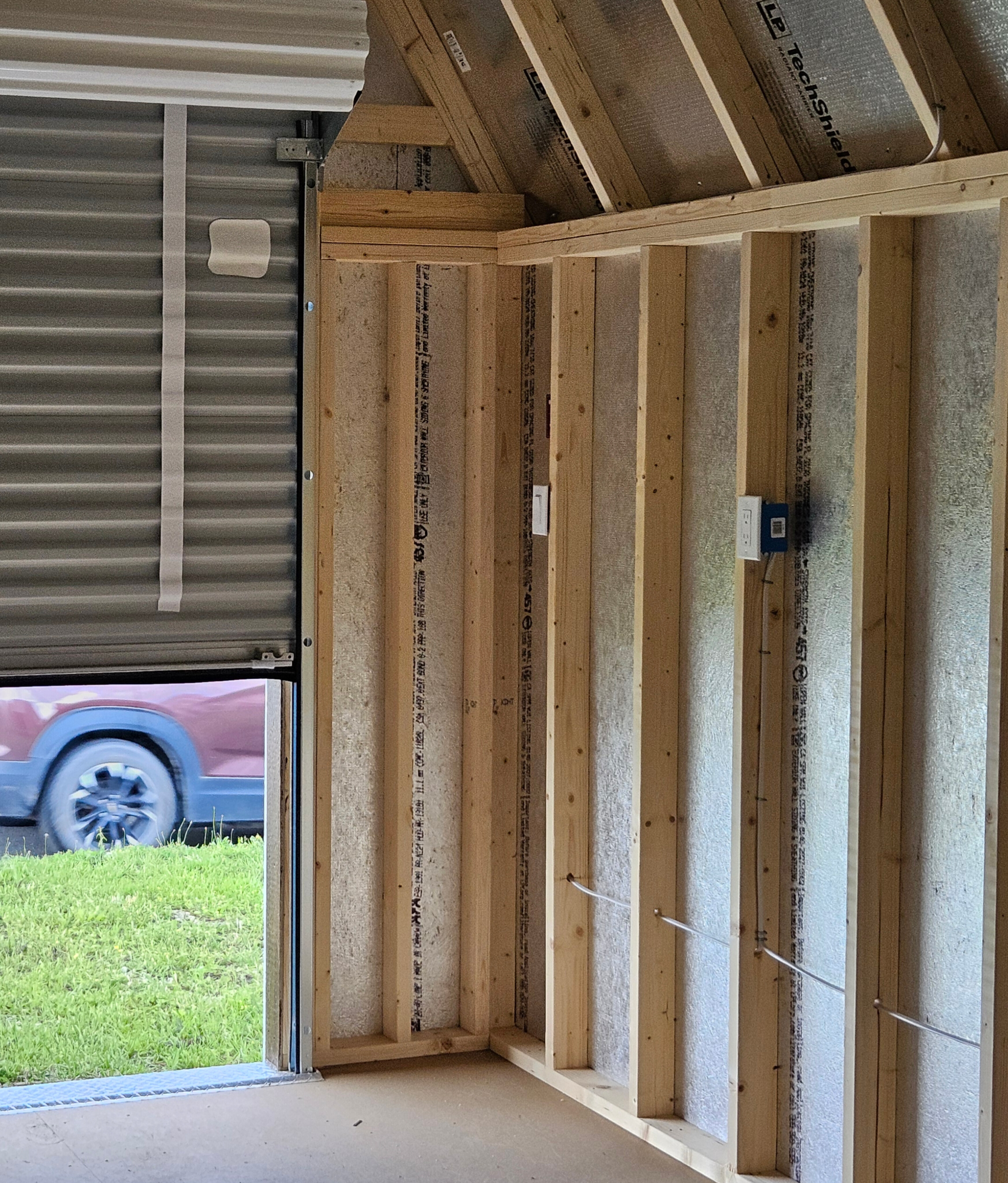 Thumbnail 3 for 10 x 20 Lofted Barn (Low Wall) Shed - Beckley, WV